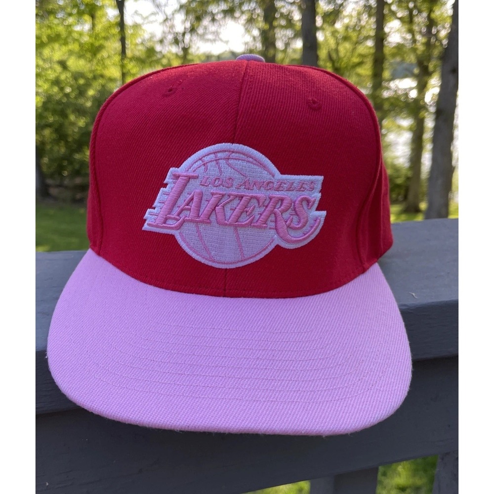 Womens LA Lakers Hat Kobe Bryant Snapback LeBron Mitchell & Ness Los Angeles EUC